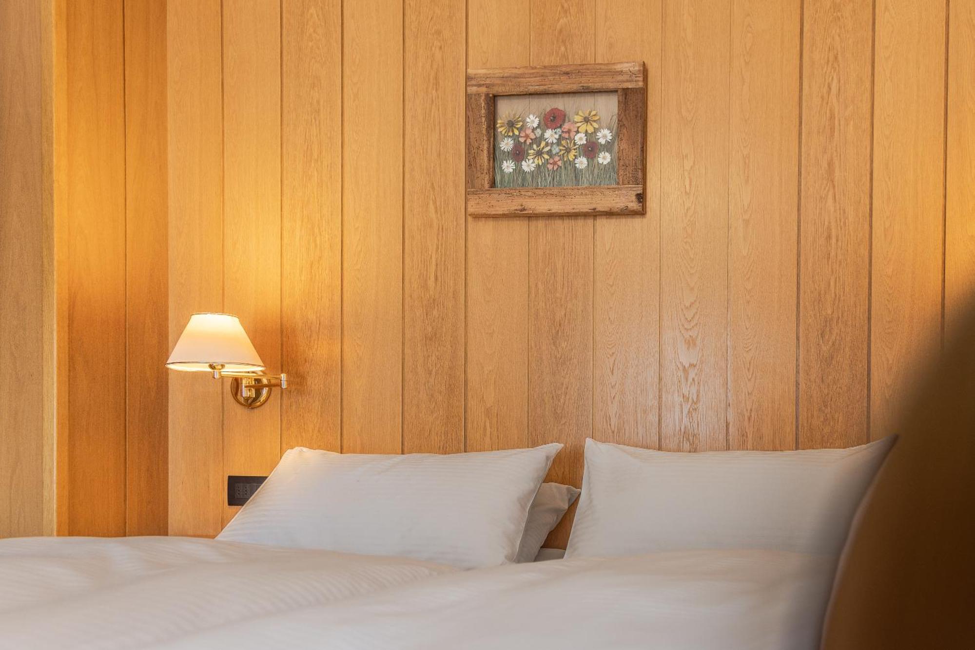 Villa Resi B&B กอร์วารา อิน บาเดีย ภายนอก รูปภาพ