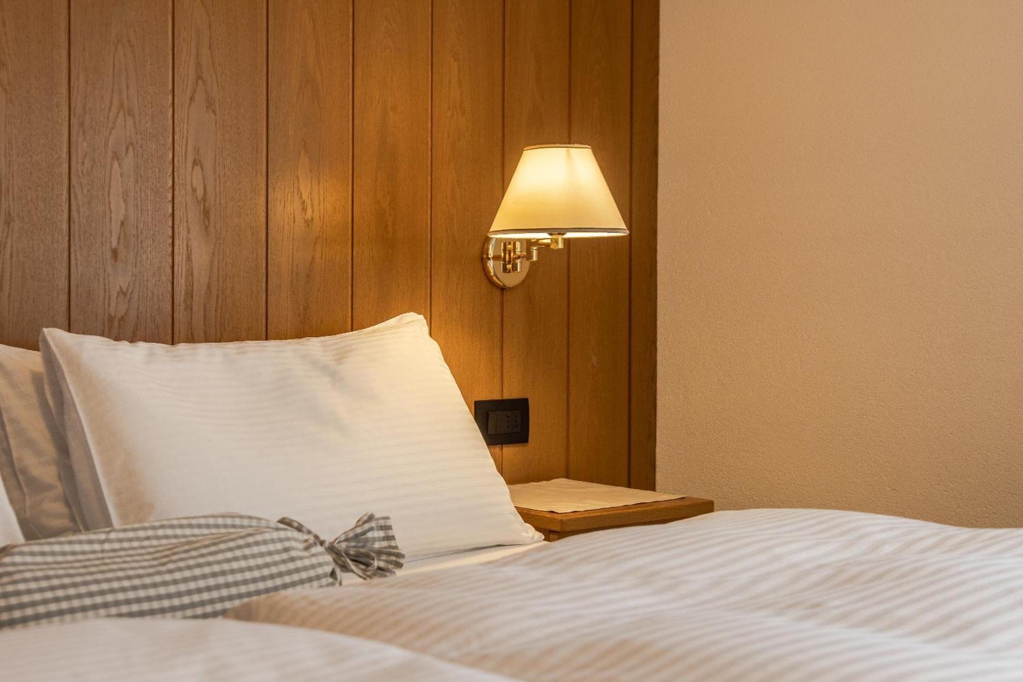 Villa Resi B&B กอร์วารา อิน บาเดีย ภายนอก รูปภาพ